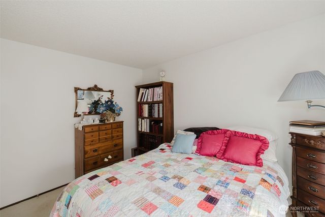 30026 5th Avenue SW, Federal Way, WA 98023