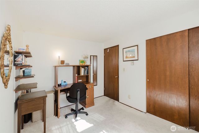 30026 5th Avenue SW, Federal Way, WA 98023
