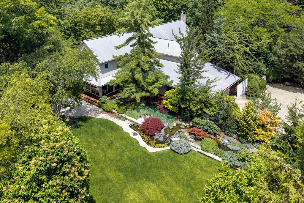 11 Rockgate Lane, Glencoe, IL 60022 — photo 5