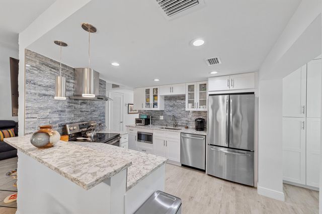 58 Piedmont B, Delray Beach, FL 33484