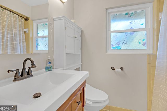 276 Lakemoore Drive NE E, Atlanta, GA 30342
