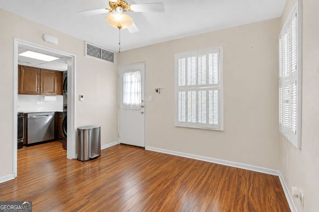 276 Lakemoore Drive NE E, Atlanta, GA 30342