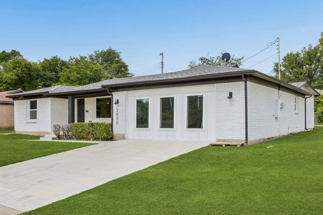 2800 Sierra Drive, Fort Worth, TX 76116