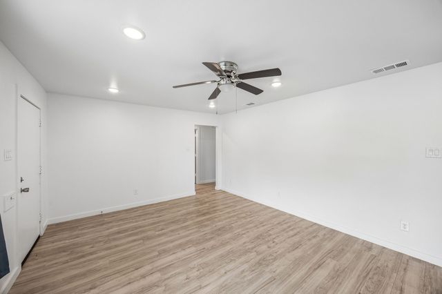 2800 Sierra Drive, Fort Worth, TX 76116