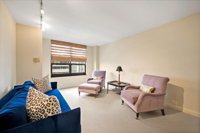 1410 N State Parkway 23B, Chicago, IL 60610