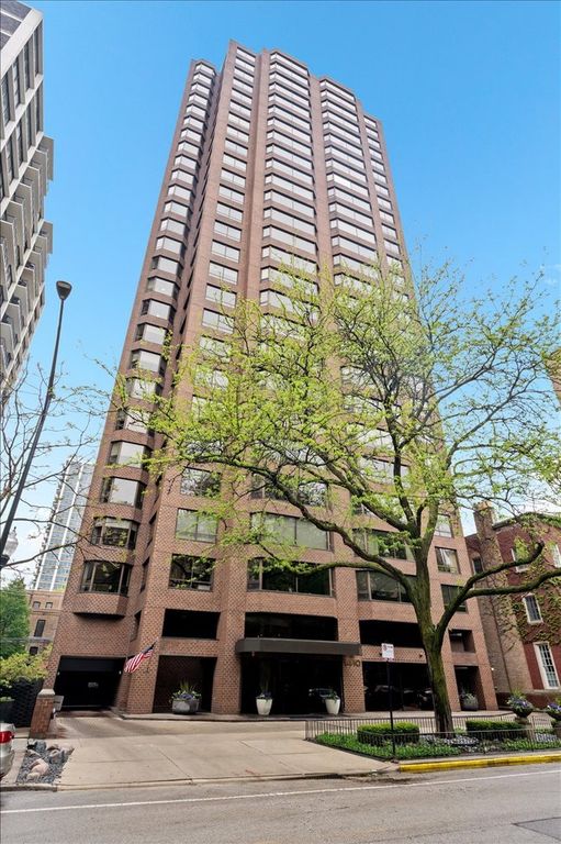 1410 N State Parkway 23B, Chicago, IL 60610