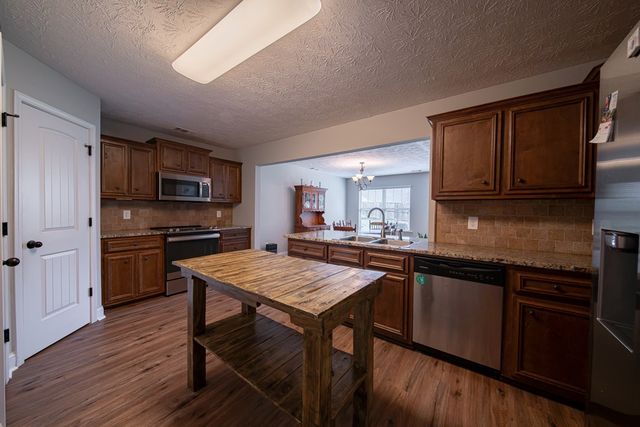 37 Oakwood Drive, Phenix City, AL 36870