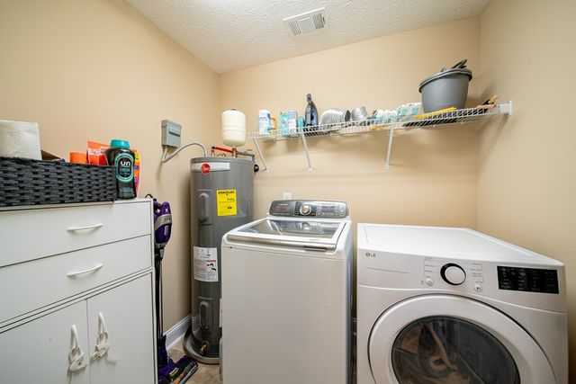 37 Oakwood Drive, Phenix City, AL 36870