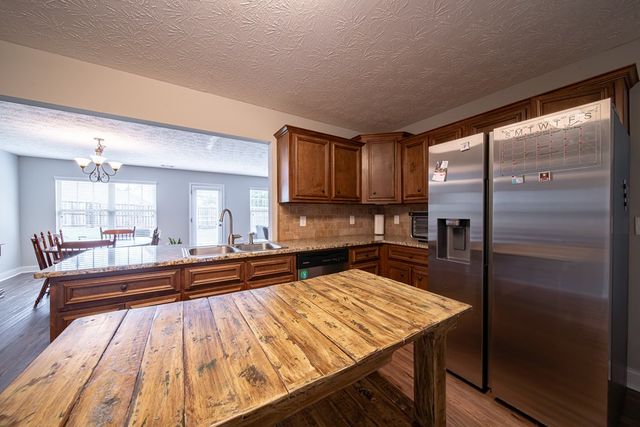 37 Oakwood Drive, Phenix City, AL 36870