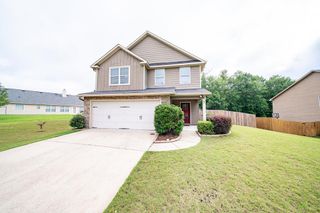37 Oakwood Drive, Phenix City, AL 36870