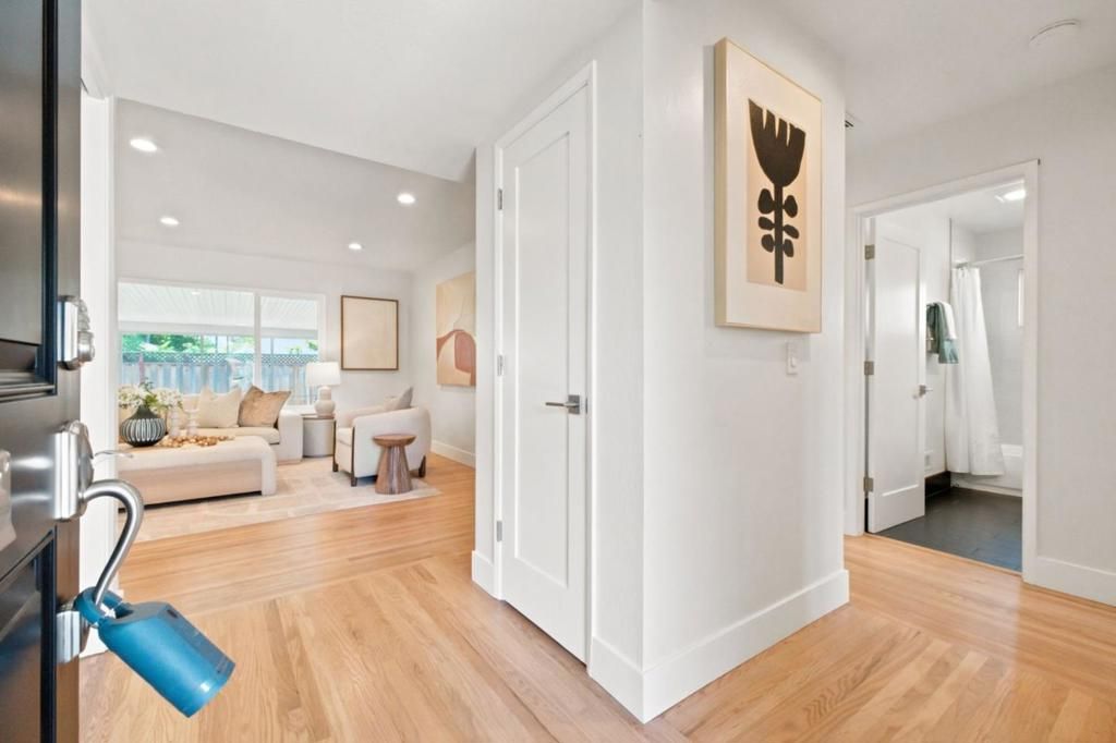 Image 3 of property listing at 1543 Arbutus Drive, San Jose, CA 95118