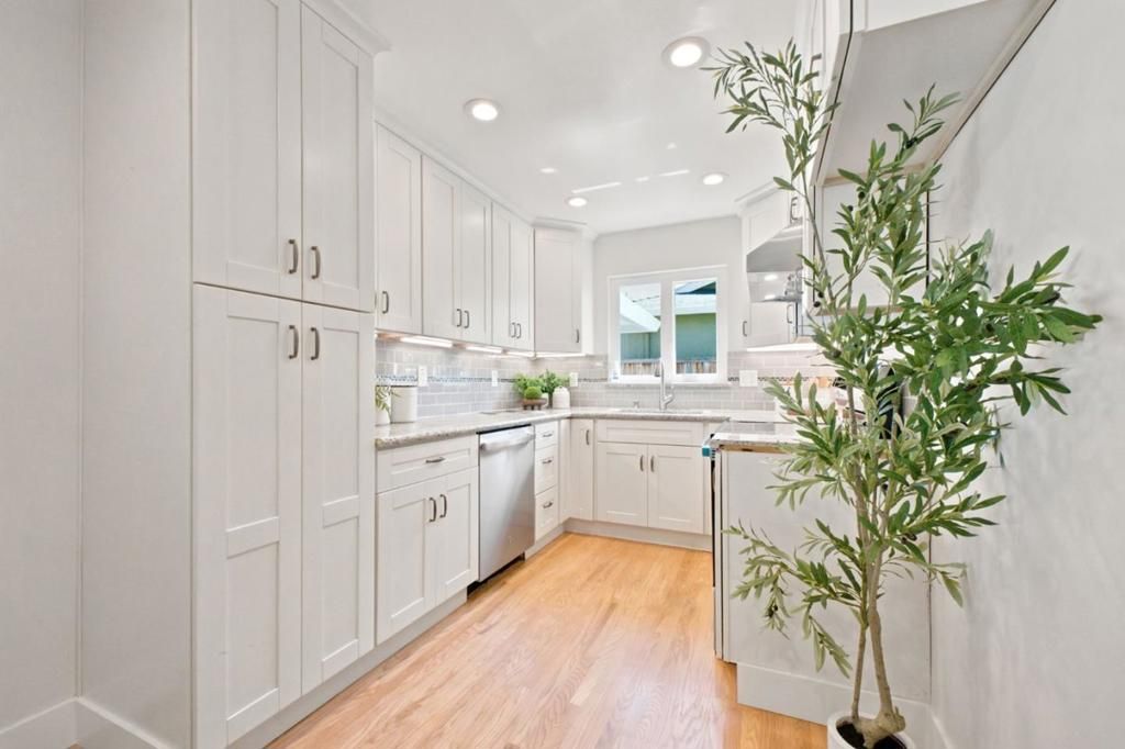 Image 5 of property listing at 1543 Arbutus Drive, San Jose, CA 95118