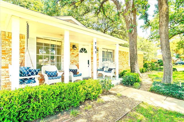 721 Foults Drive, Irving, TX 75061