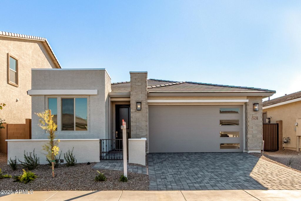 15829 W VOGEL Avenue, Goodyear, AZ 85338 — exterior