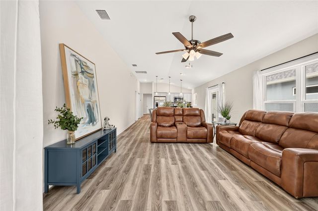 6125 ROSEN COURT, The Villages, FL 34762