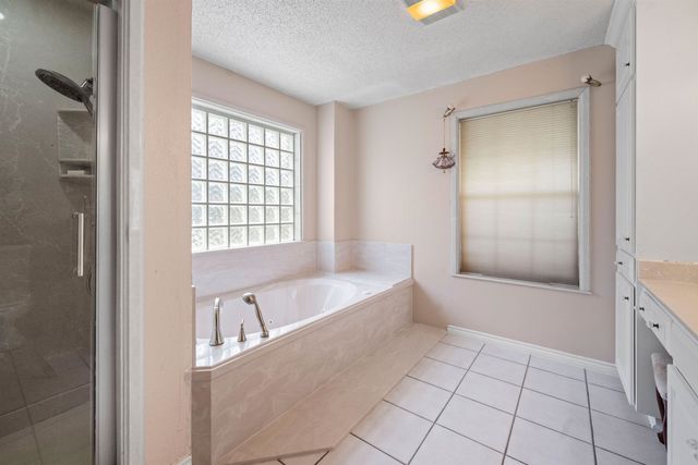 997 Sycamore St., Overton, TX 75662