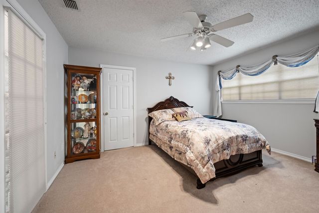 997 Sycamore St., Overton, TX 75662