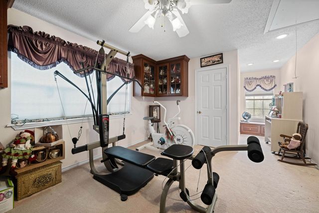 997 Sycamore St., Overton, TX 75662