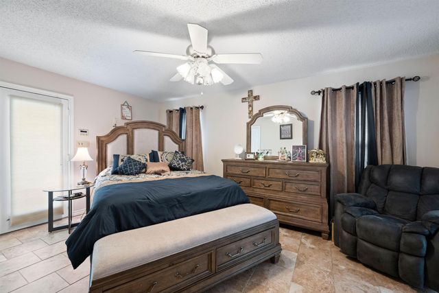 997 Sycamore St., Overton, TX 75662