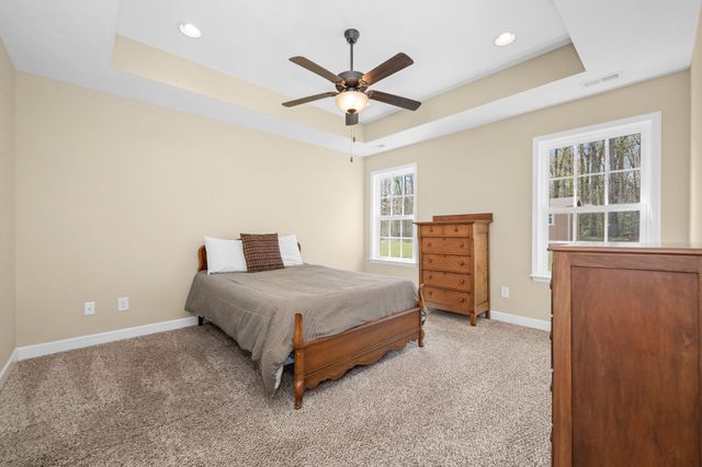 1433 Round Rock Dr, Murfreesboro, TN 37128