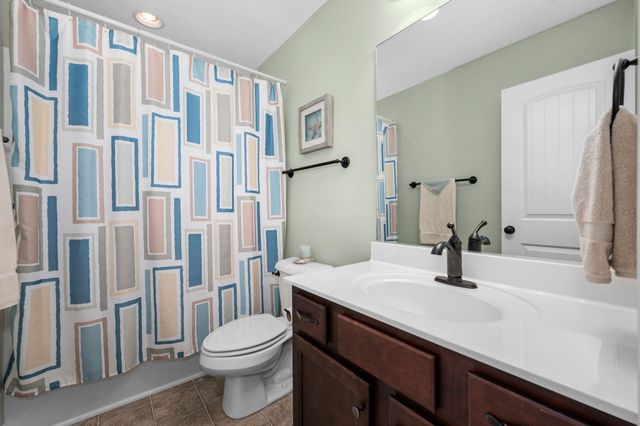 1433 Round Rock Dr, Murfreesboro, TN 37128