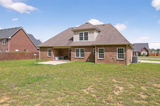 1433 Round Rock Dr, Murfreesboro, TN 37128