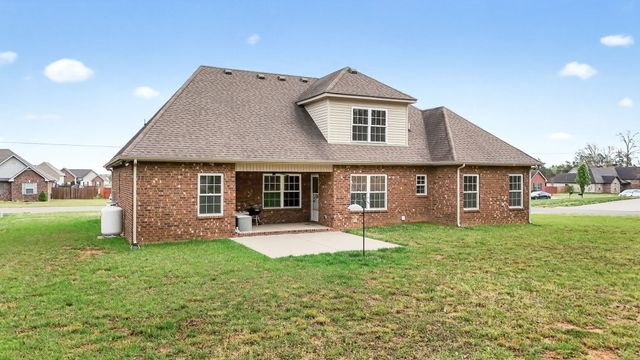 1433 Round Rock Dr, Murfreesboro, TN 37128