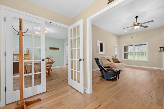 1433 Round Rock Dr, Murfreesboro, TN 37128