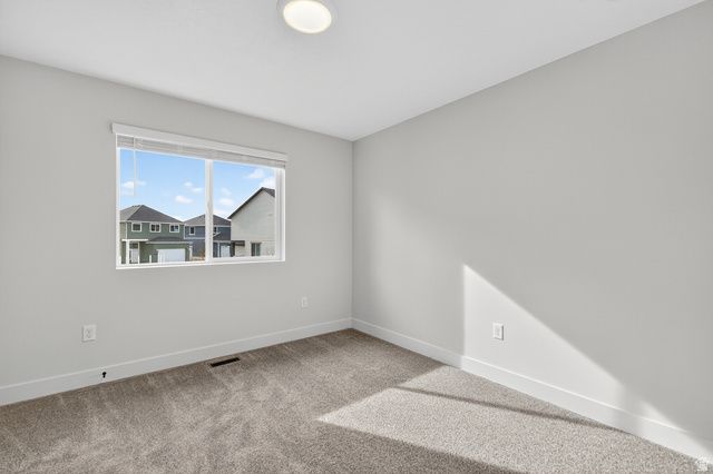 2718 W 2735 N, Plain City, UT 84404