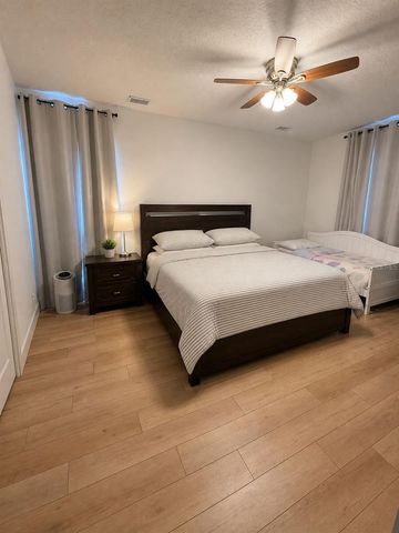 5011 58TH TERRACE E, Bradenton, FL 34203
