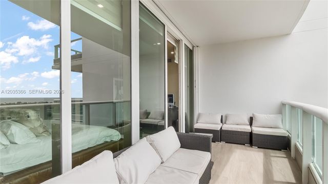 19955 NE 38th Ct 1205, Aventura, FL 33180