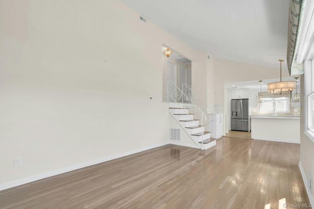 258 E 5th Street, Deer Park, NY 11729