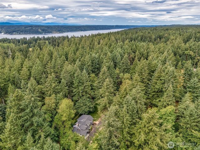 13214 SW 224th Street, Vashon, WA 98070