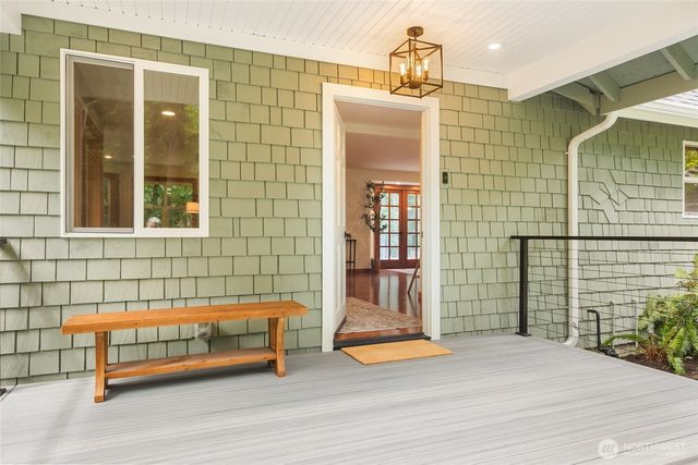 13214 SW 224th Street, Vashon, WA 98070