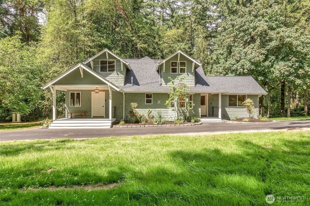 13214 SW 224th Street, Vashon, WA 98070