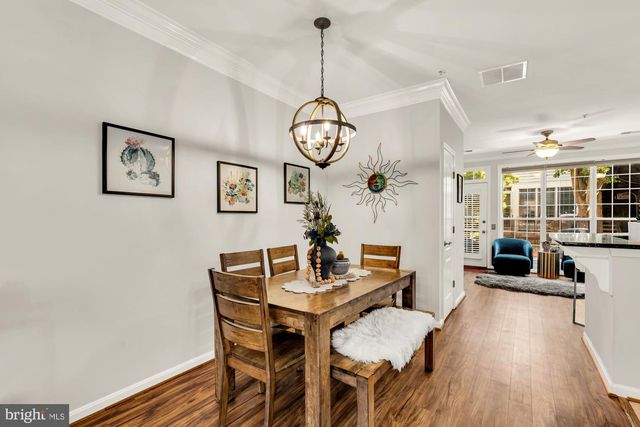 1737 KINGSGATE CT, Alexandria, VA 22302