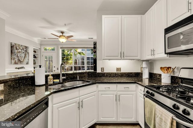 1737 KINGSGATE CT, Alexandria, VA 22302