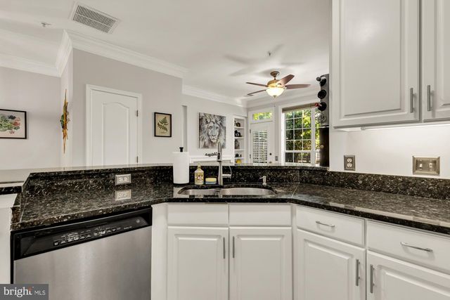 1737 KINGSGATE CT, Alexandria, VA 22302