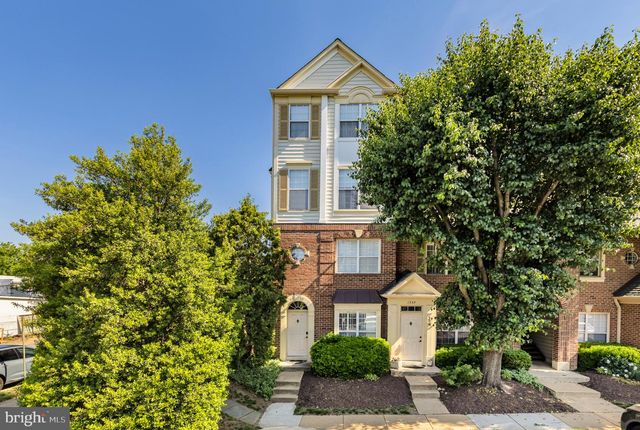 1737 KINGSGATE CT, Alexandria, VA 22302