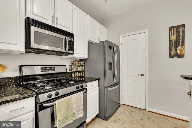 1737 KINGSGATE CT, Alexandria, VA 22302
