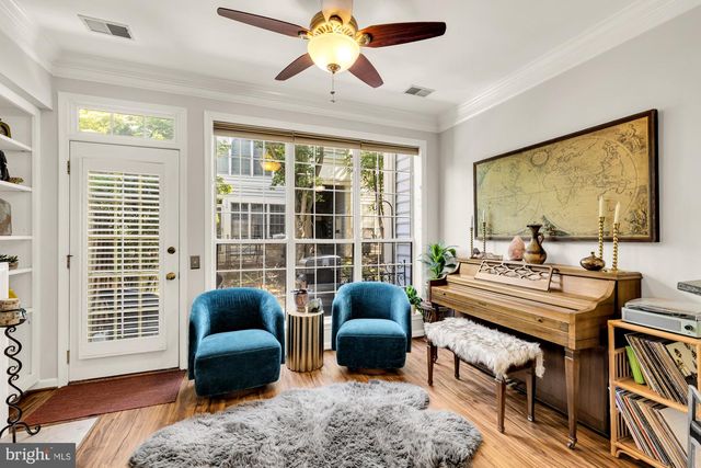 1737 KINGSGATE CT, Alexandria, VA 22302