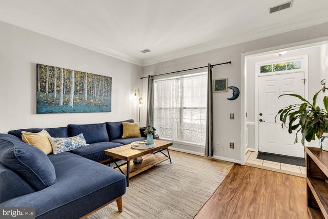 1737 KINGSGATE CT, Alexandria, VA 22302