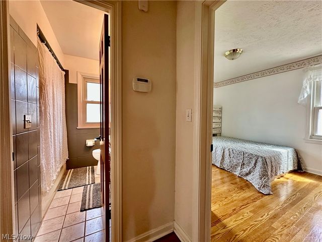 287 E 330th Street, Willowick, OH 44095