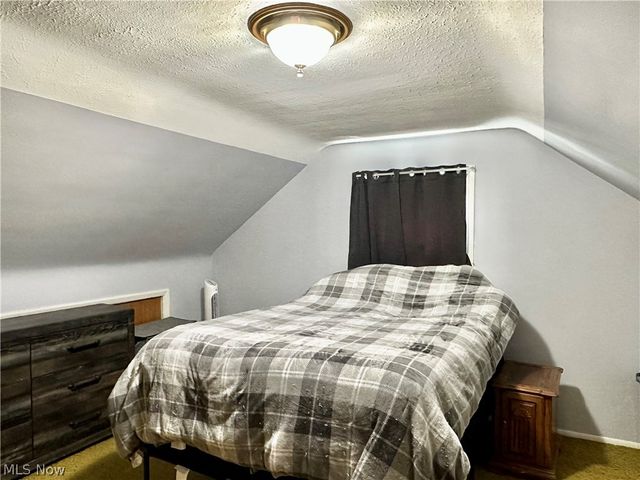 287 E 330th Street, Willowick, OH 44095