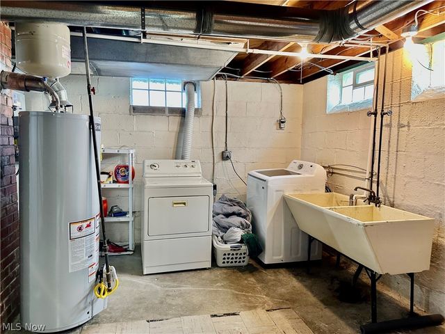 287 E 330th Street, Willowick, OH 44095