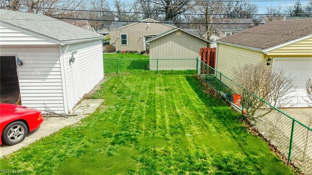 287 E 330th Street, Willowick, OH 44095
