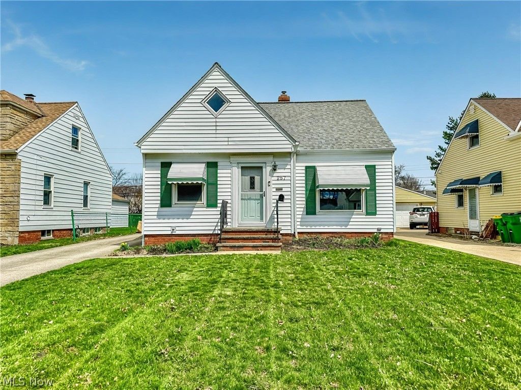 287 E 330th Street, Willowick, OH 44095