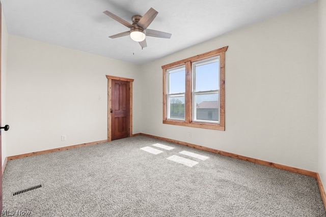 215 E Pennsylvania Avenue, Sebring, OH 44672