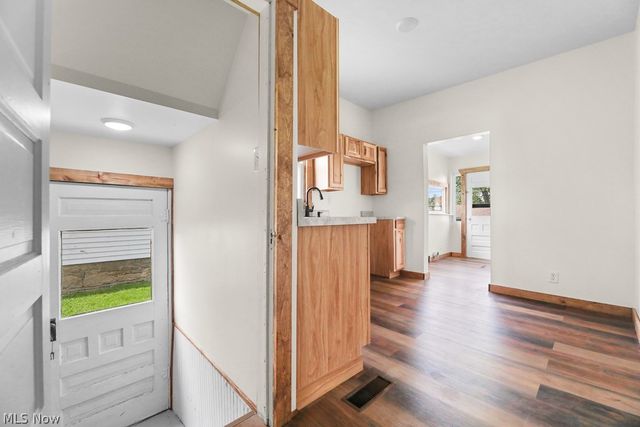 215 E Pennsylvania Avenue, Sebring, OH 44672