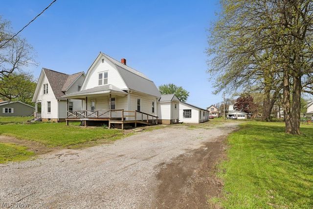 215 E Pennsylvania Avenue, Sebring, OH 44672